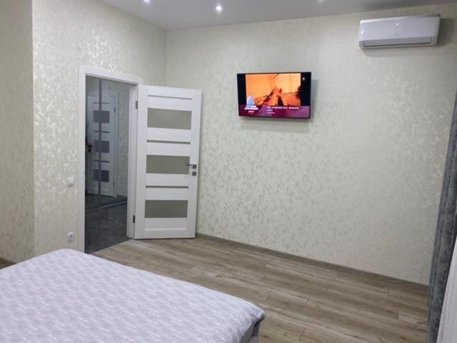 Люкс Апартаменти В Центрі Міста ,Жк Театральний Rivne Luaran gambar