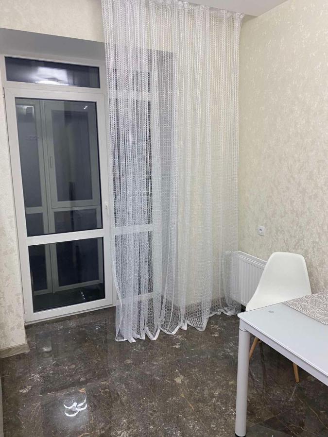Люкс Апартаменти В Центрі Міста ,Жк Театральний Rivne Luaran gambar